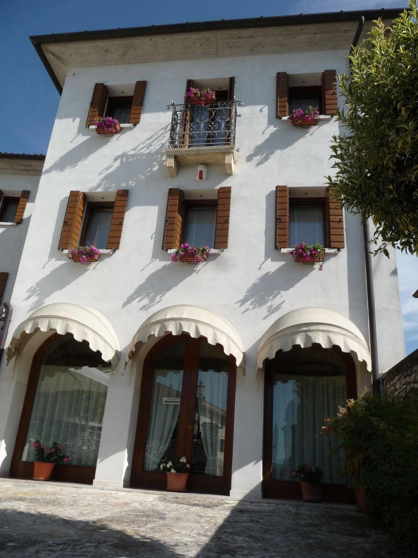 Locanda Ai Archi Di Andreola Monica Farra di Soligo Exteriör bild
