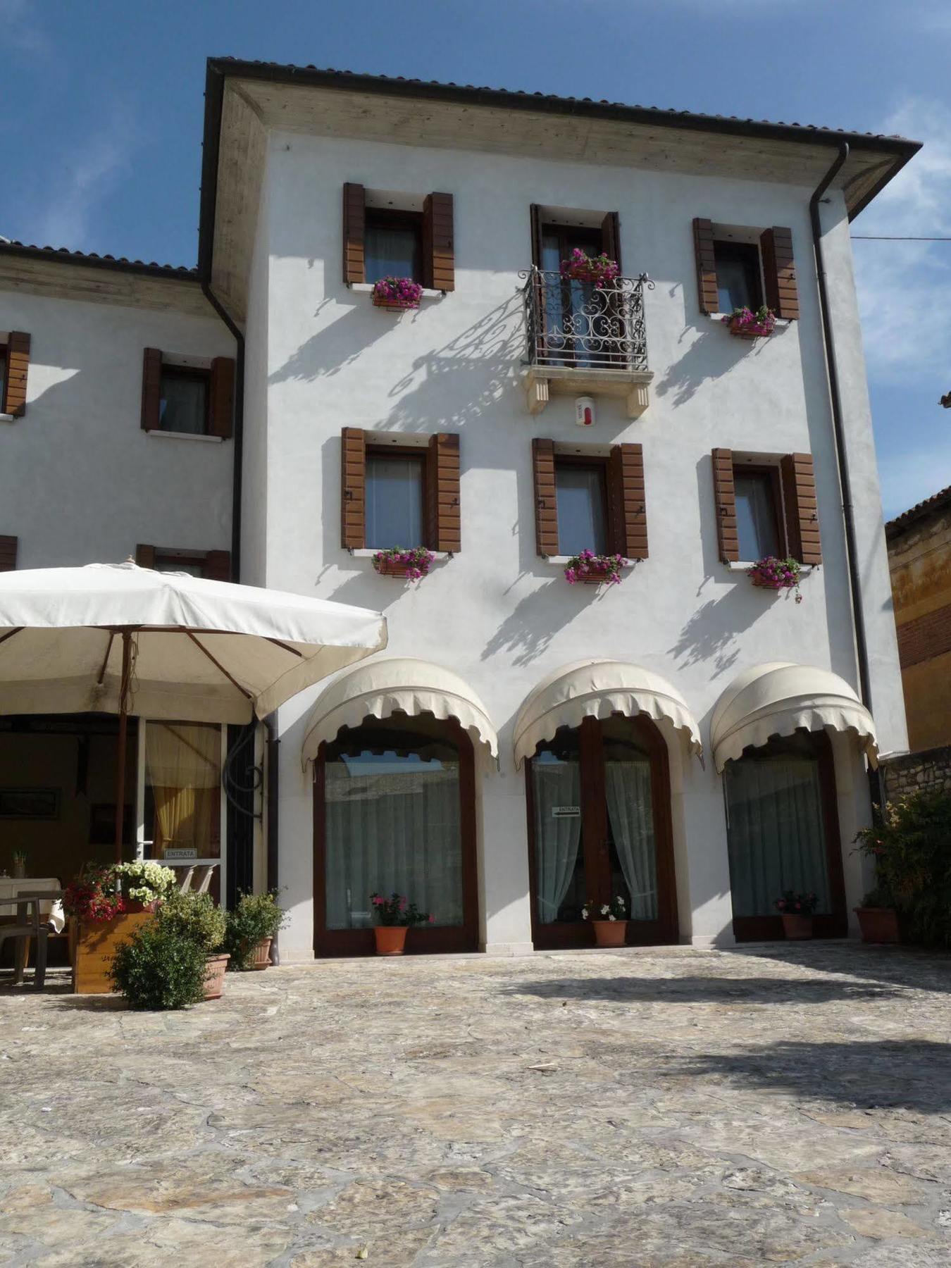 Locanda Ai Archi Di Andreola Monica Farra di Soligo Exteriör bild