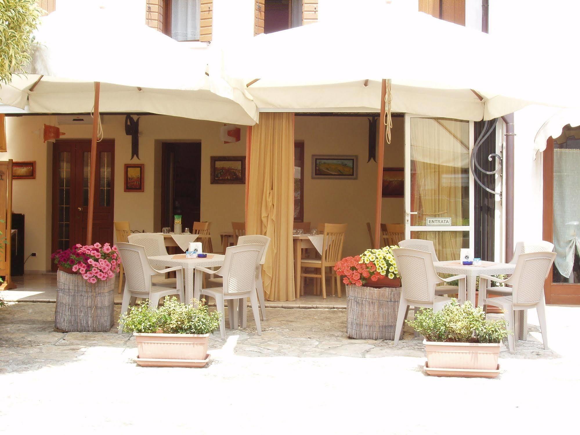 Locanda Ai Archi Di Andreola Monica Farra di Soligo Exteriör bild